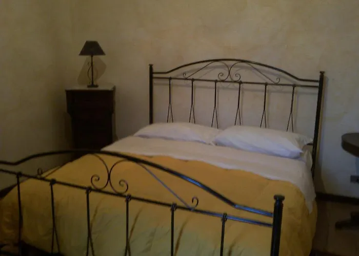 Re Alarico 住宿加早餐酒店 科森扎