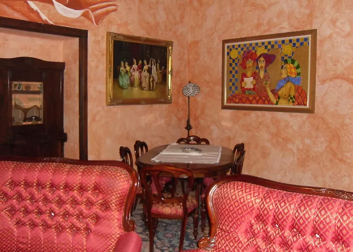 Re Alarico 住宿加早餐酒店 *