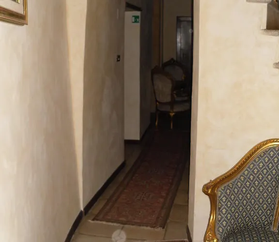 Re Alarico 住宿加早餐酒店